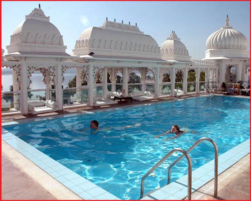 Udai Kothi - Swimming pool
